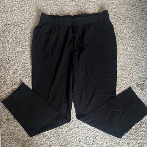 Black Lightweight active pant with cinched waist and drawstring
